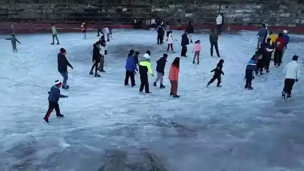 Ice Skating Naddi